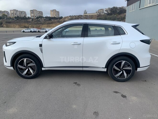 Changan Qiyuan Q05-3