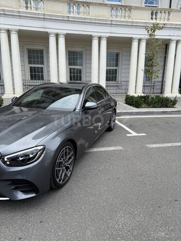 Mercedes E 220 d-5