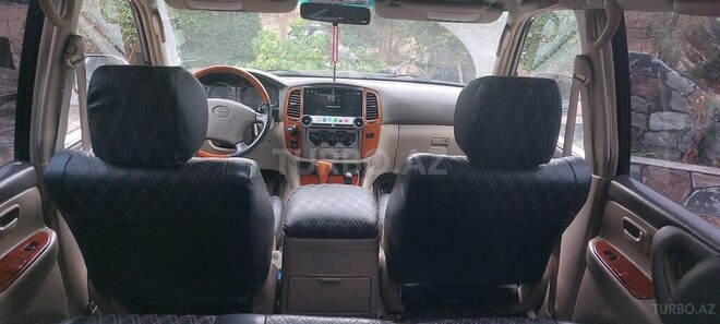 Toyota Land Cruiser-3
