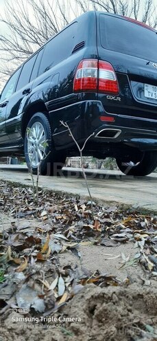 Toyota Land Cruiser-9