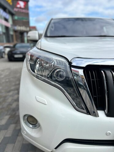 Toyota Land Cruiser Prado 2010, 224,000 km - 4.0 л - Bakı