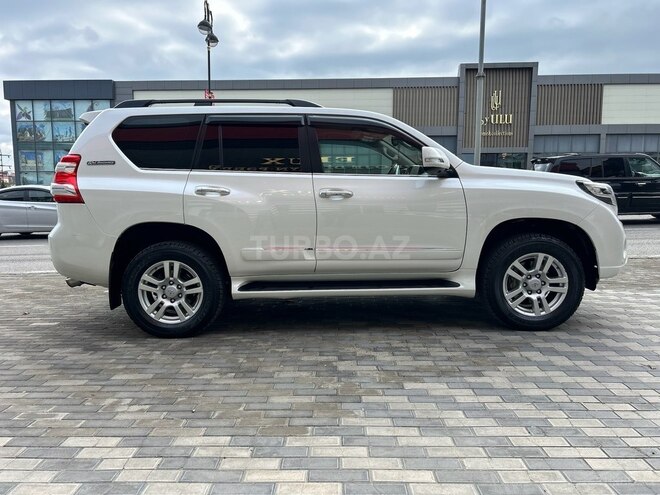 Toyota Land Cruiser Prado 2010, 224,000 km - 4.0 л - Bakı