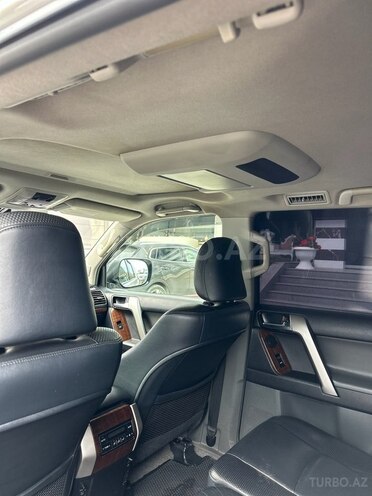 Toyota Land Cruiser Prado 2010, 224,000 km - 4.0 л - Bakı