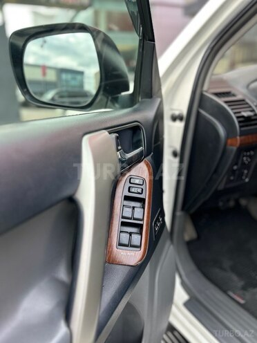Toyota Land Cruiser Prado 2010, 224,000 km - 4.0 л - Bakı