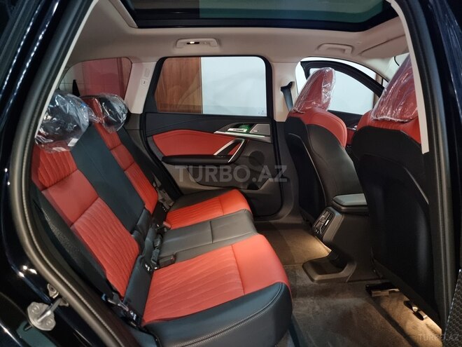 BMW iX1-29