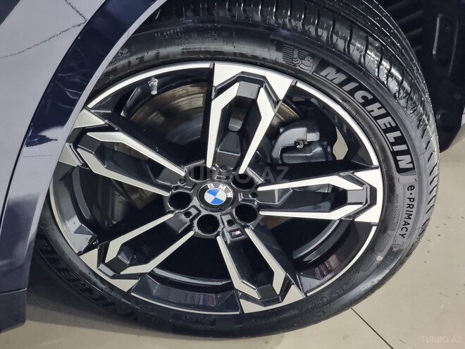 BMW iX1-43