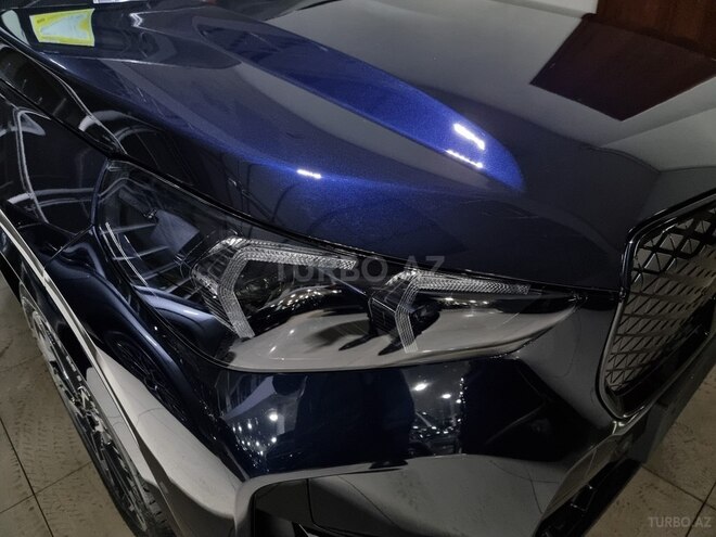 BMW iX1-18