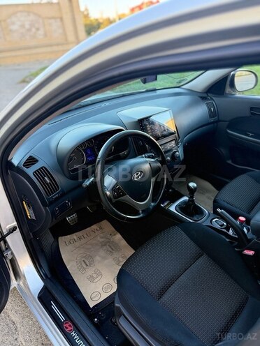 Hyundai i30 2008, 242,000 km - 1.6 л - Bakı
