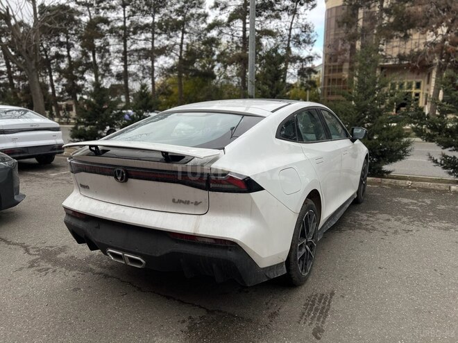 Changan Uni-V iDD-7