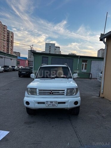 Mitsubishi Pajero io 2000, 287,000 km - 1.8 л - Bakı
