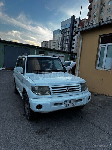 Mitsubishi Pajero io 2000, 287,000 km - 1.8 л - Bakı