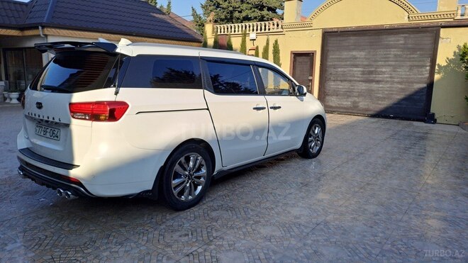Kia Carnival 2016, 192,000 km - 2.2 l - Bakı