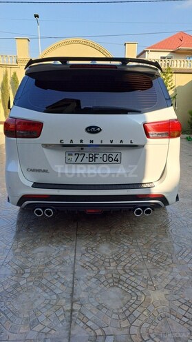 Kia Carnival 2016, 192,000 km - 2.2 l - Bakı