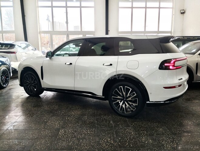Changan Qiyuan Q07-4