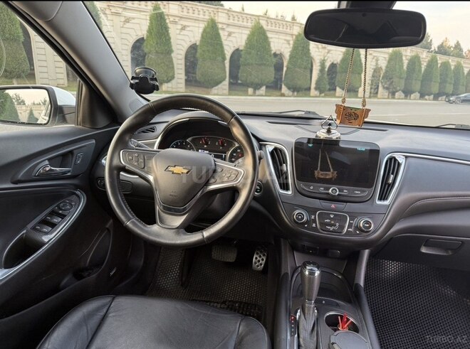 Chevrolet Malibu-10