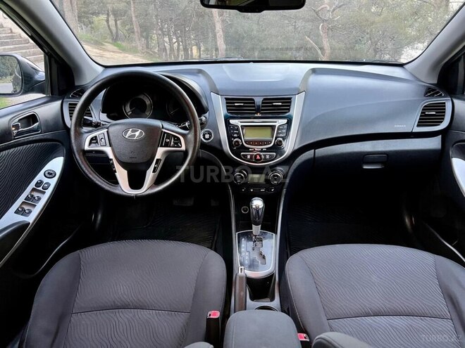 Hyundai Accent 2013, 247,000 km - 1.6 l - Bakı