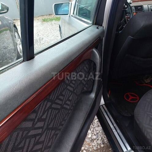 Mercedes C 180 1995, 325,000 km - 1.8 l - Bakı