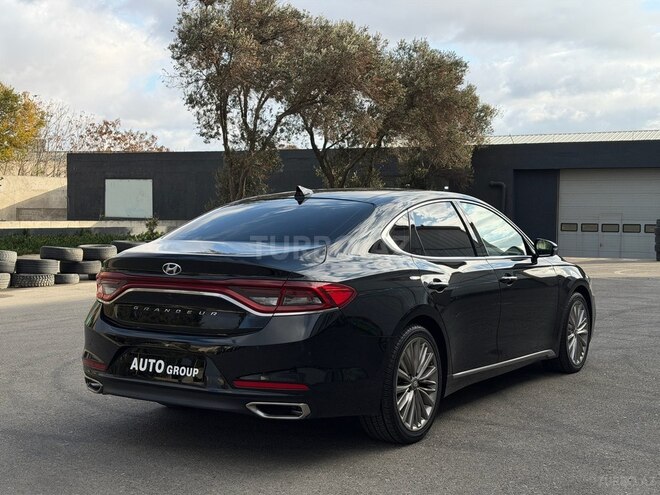 Hyundai Grandeur-5