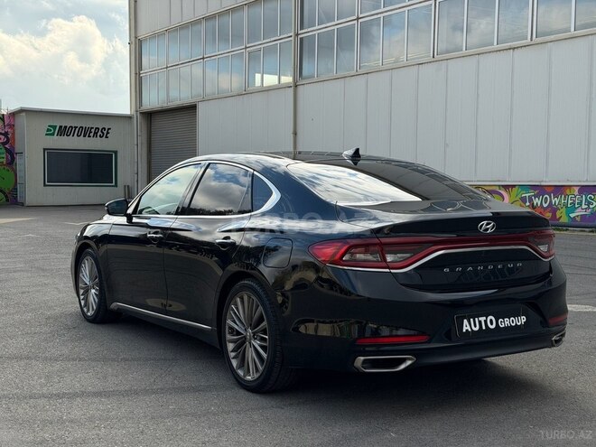 Hyundai Grandeur-6