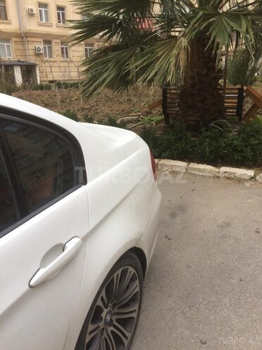 BMW 320 2009, 330,000 km - 2.0 l - Bakı