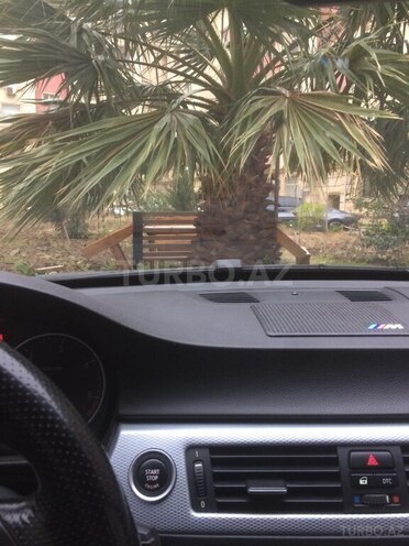 BMW 320 2009, 330,000 km - 2.0 l - Bakı