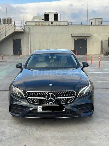 Mercedes E 300-1