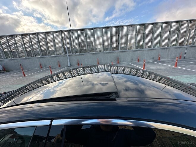 Mercedes E 300-15