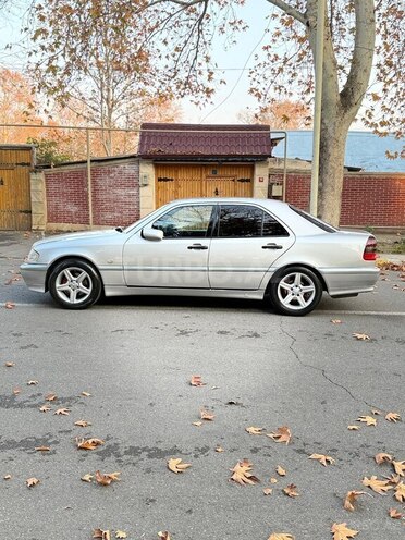 Mercedes C 200 2000, 359,588 km - 2.0 л - Ağsu