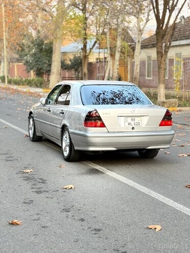 Mercedes C 200 2000, 359,588 km - 2.0 л - Ağsu