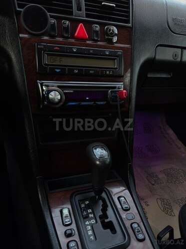 Mercedes C 200 2000, 359,588 km - 2.0 л - Ağsu