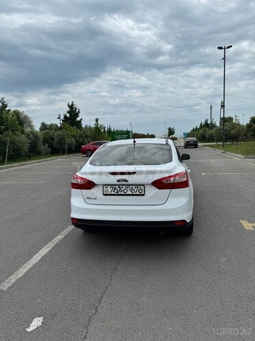 Ford Focus 2013, 178,000 km - 1.6 л - Sumqayıt