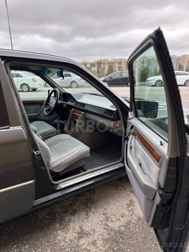 Mercedes E 200 1994, 551,000 km - 2.0 л - Bakı