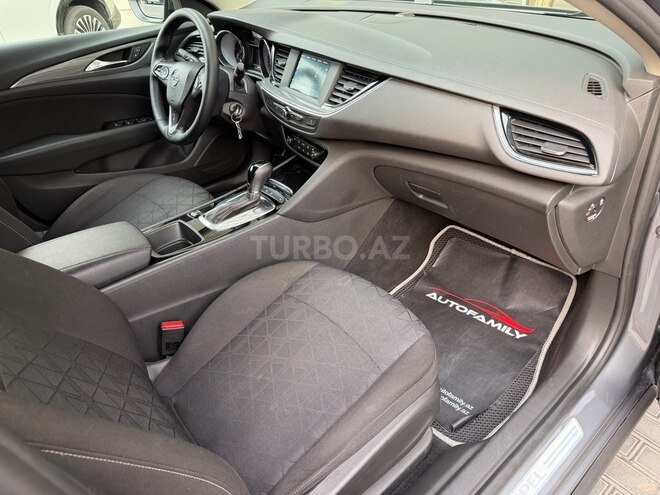 Opel Insignia-8