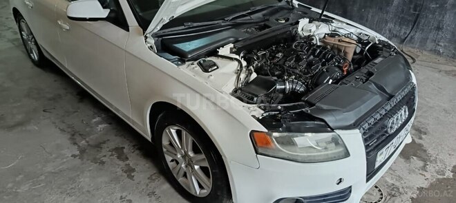 Audi A4 2010, 113,000 km - 2.0 l - Bakı
