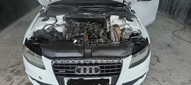 Audi A4 2010, 113,000 km - 2.0 l - Bakı