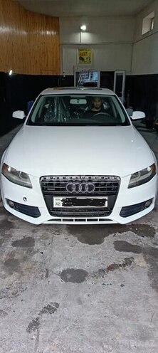 Audi A4 2010, 113,000 km - 2.0 l - Bakı