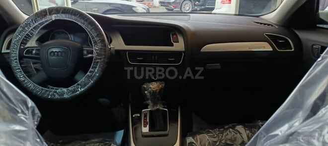 Audi A4 2010, 113,000 km - 2.0 l - Bakı