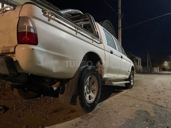 Mitsubishi L200 2003, 100,000 km - 2.5 l - Gəncə