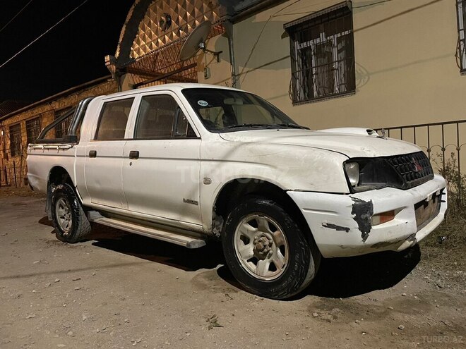 Mitsubishi L200 2003, 100,000 km - 2.5 l - Gəncə