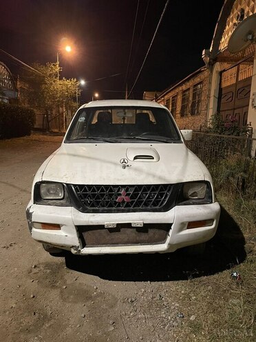 Mitsubishi L200 2003, 100,000 km - 2.5 l - Gəncə
