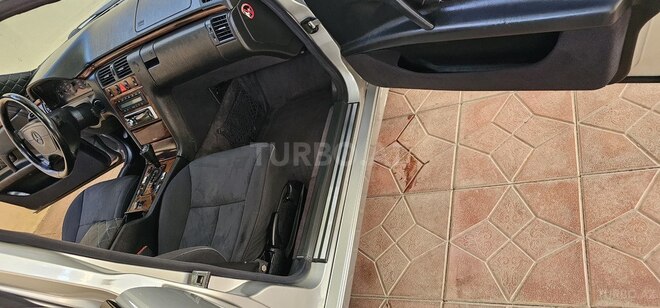 Mercedes E 240 1998, 339,805 km - 2.4 l - Şəmkir
