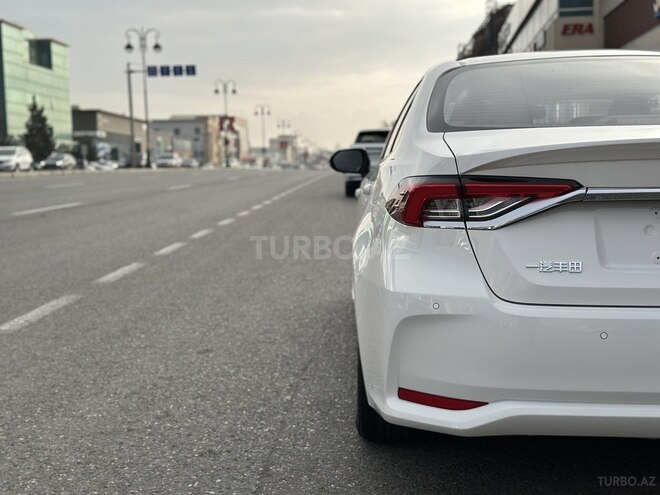 Toyota Corolla-11