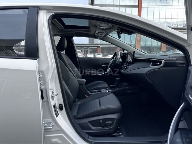 Toyota Corolla-13
