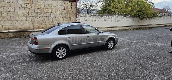 Volkswagen Passat 2004, 292,000 km - 1.8 л - Şamaxı
