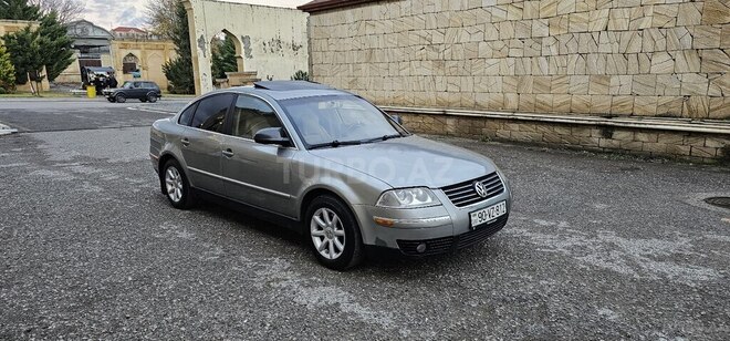 Volkswagen Passat 2004, 292,000 km - 1.8 л - Şamaxı