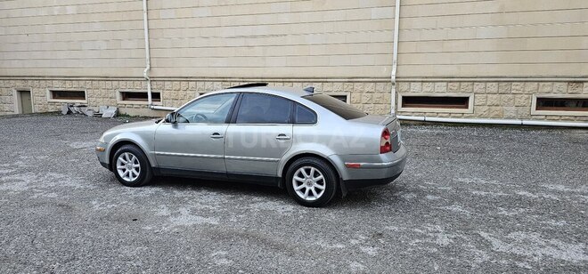 Volkswagen Passat 2004, 292,000 km - 1.8 л - Şamaxı