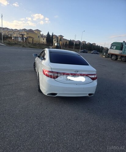 Hyundai Azera-3