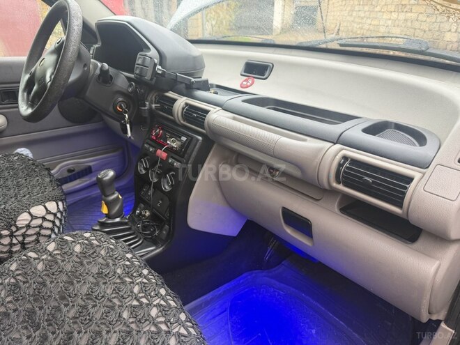 Land Rover Freelander 2003, 321,000 km - 1.8 l - Sumqayıt