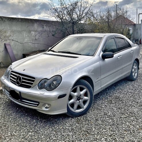 Mercedes C 240 2002, 268,000 km - 2.6 л - Sumqayıt