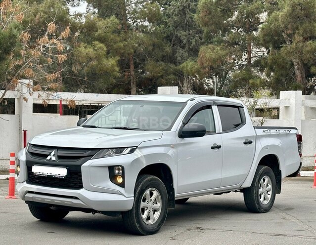 Mitsubishi L200 2022, 155,000 km - 2.4 l - Bakı
